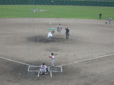 始球式は「みつやくん」♪